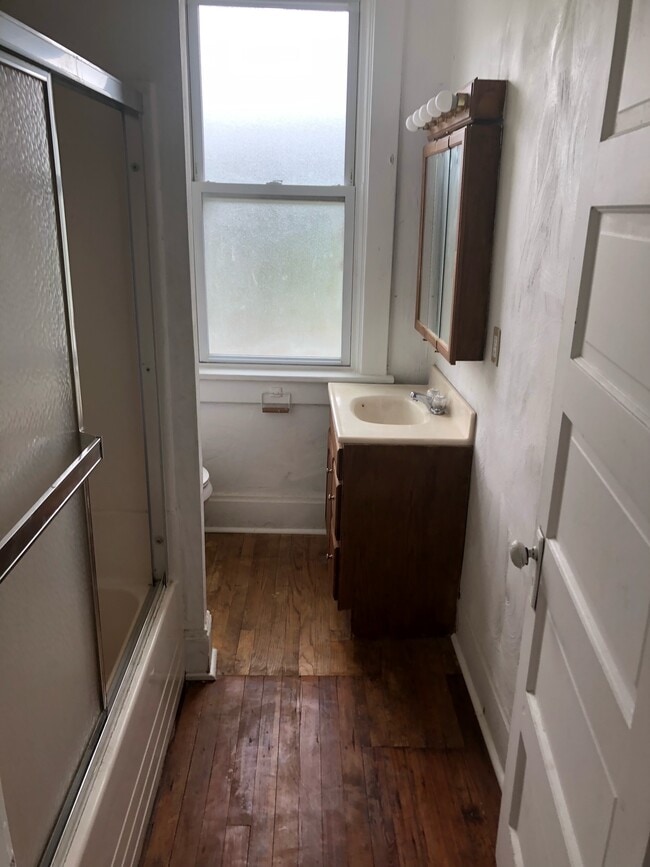 Building Photo - 902 Pittsburgh St