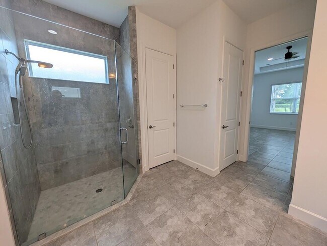 Building Photo - 4613 Citron Wy