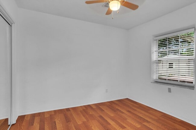 Building Photo - Beautiful home in quiet neighborhood