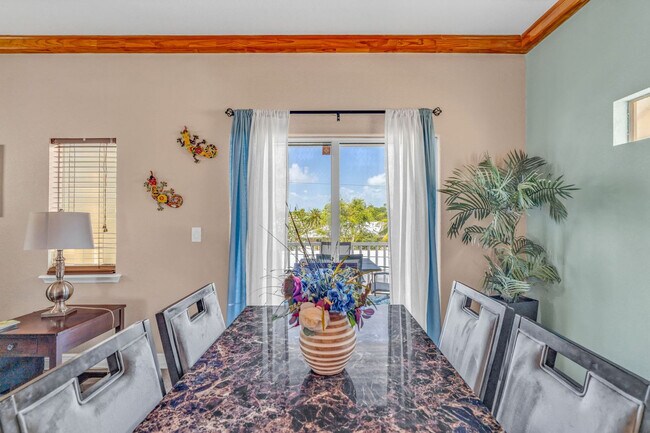 Building Photo - 12400 Overseas Hwy