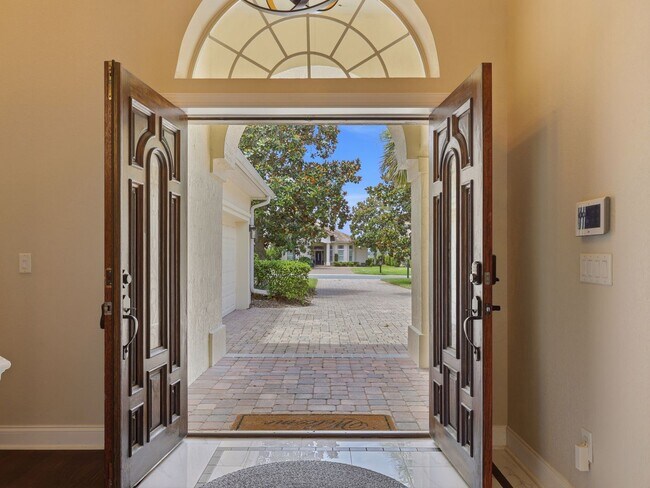 Building Photo - 534 Ria Mirada Ct