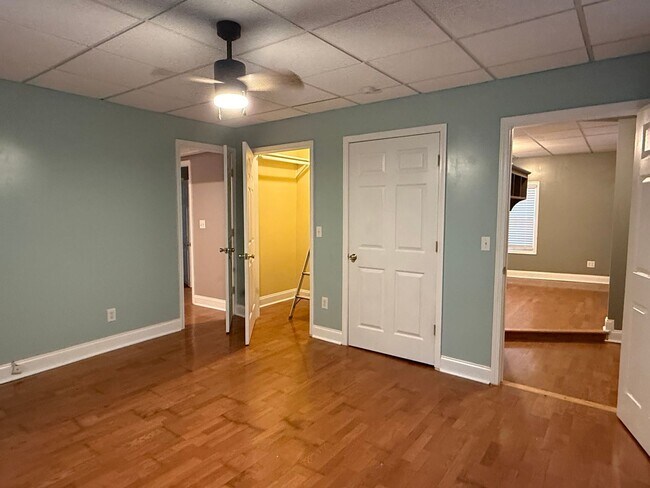 Building Photo - Very nice home located in the Tree Streets - Walking distance to ETSU!