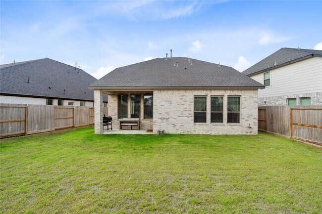 Building Photo - 31411 Weathered Cabin Ct