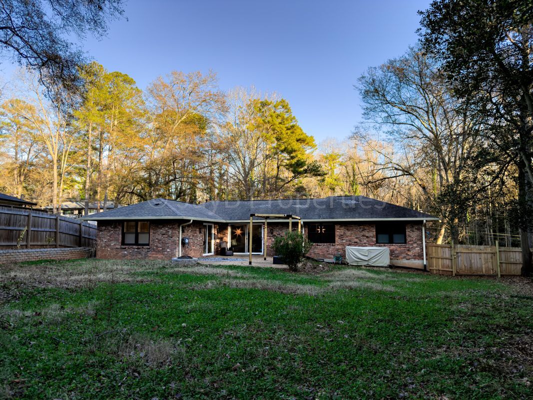 Building Photo - 3169 Cloverhurst Dr