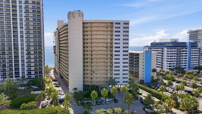 Building Photo - 4100 Galt Ocean Dr