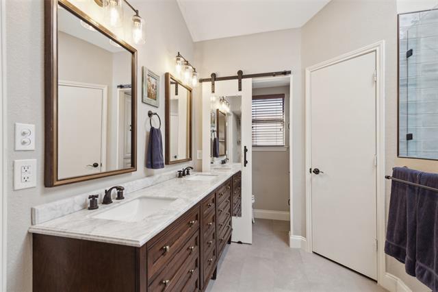 Building Photo - 4501 Hartford Dr