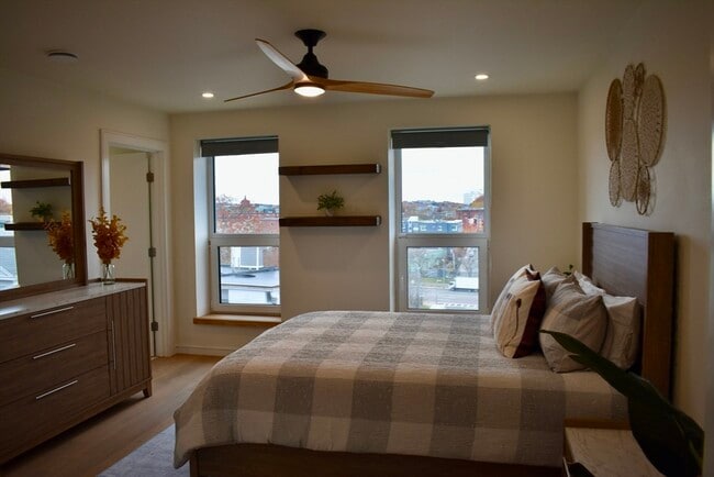 Building Photo - 78-80 Fort Ave