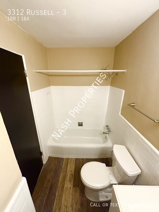 Building Photo - 3312 Russell-3