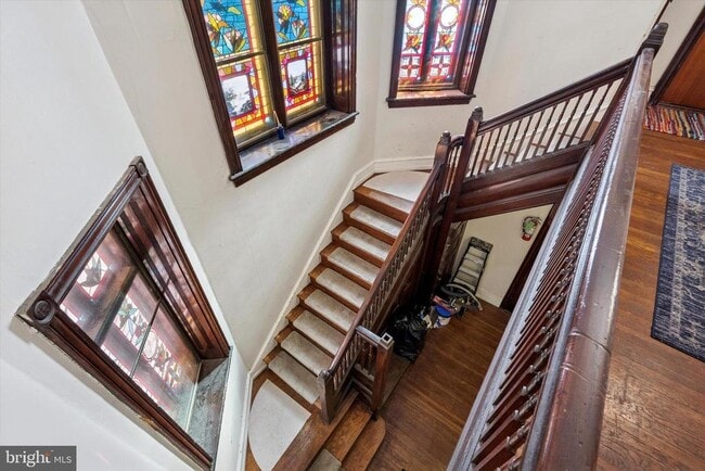 Building Photo - 344 Green Ln