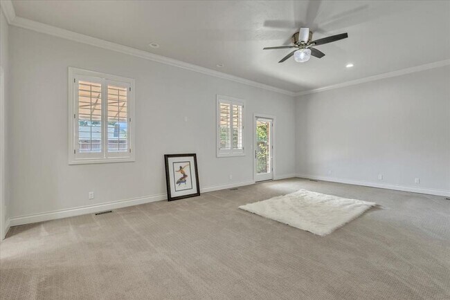 Building Photo - 6313 Glenbrook Ct