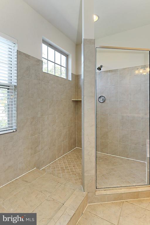 Building Photo - 22219 Falling Terrace