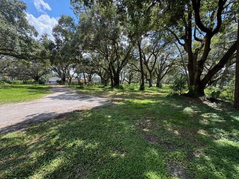 Driveway - 2004 Lanier Rd
