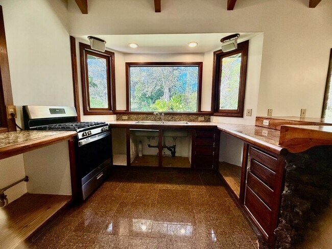 Building Photo - 43-1449 Pohakealani Rd