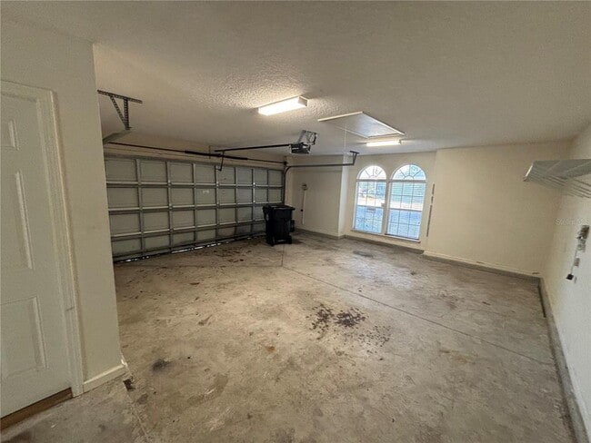 Building Photo - 1384 Eagle Crossing Dr