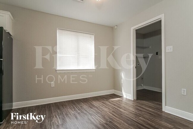 Building Photo - 7714 Dawnridge Dr