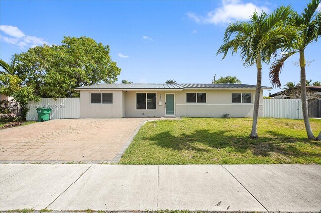 Building Photo - 10501 SW 53rd St