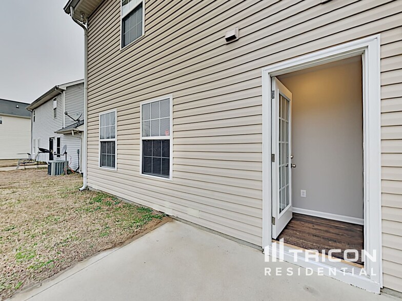 Building Photo - 6937 Wandering Creek Dr