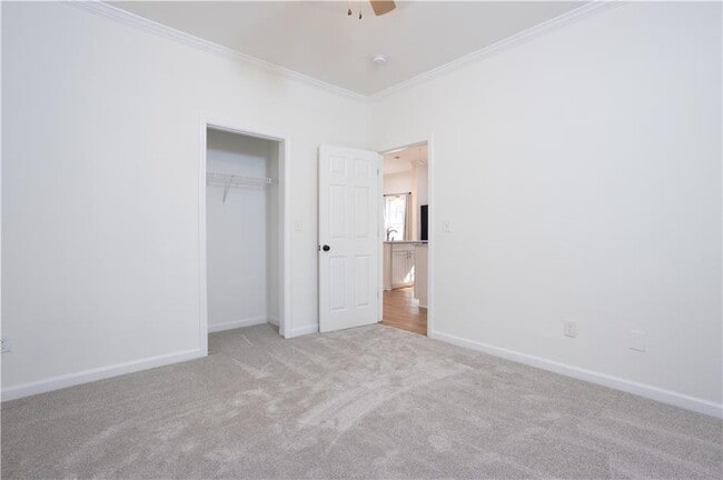 Building Photo - 183 Burbank Dr SW