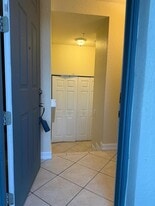 Building Photo - 603 N St