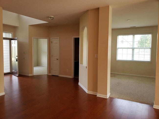Building Photo - 842 Grand Haven Way