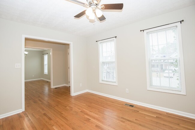 Building Photo - "Charming 4-Bedroom Home with Granite Coun...