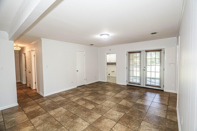 Building Photo - 3932 Creekwood Ln