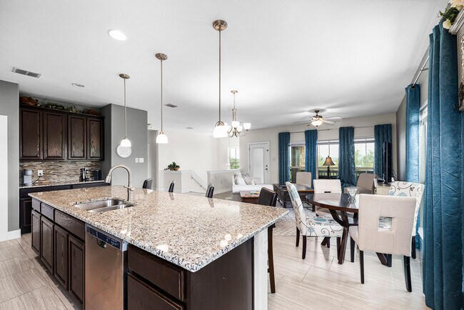 Building Photo - 618 Wagon Wheel Dr