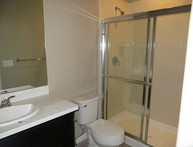 Building Photo - Large 5-Bed, 4-Bath Home in Kechter Farm Neighborhood - New Photos Coming Soon!