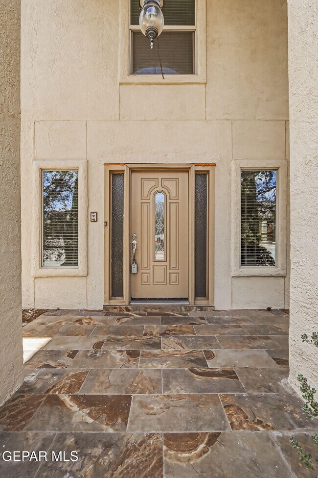 Building Photo - 825 Dulce Tierra Dr