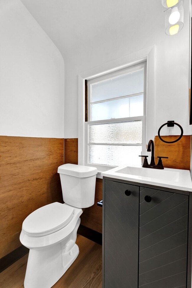 Building Photo - 3BD | 2BTH - NEWLY RENOVATED - WEST BLOOMFIELD, MI (3 MONTH SPECIAL)