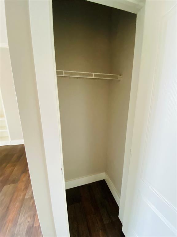 Building Photo - 6000 Shepherd Mountain Cove