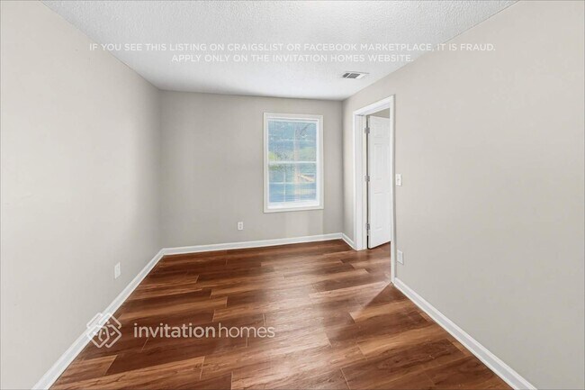 Building Photo - 5817 Bradshaw Ct