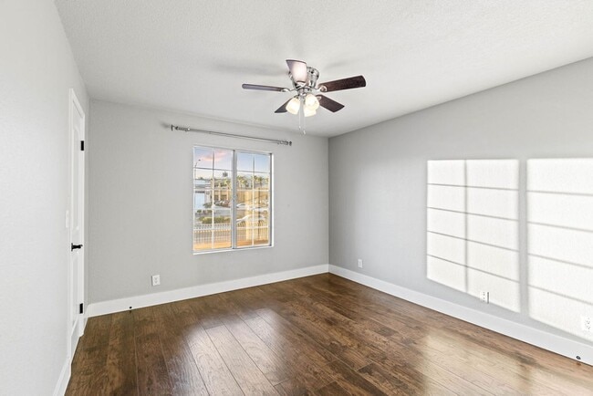 Building Photo - 2200 S Fort Apache Rd