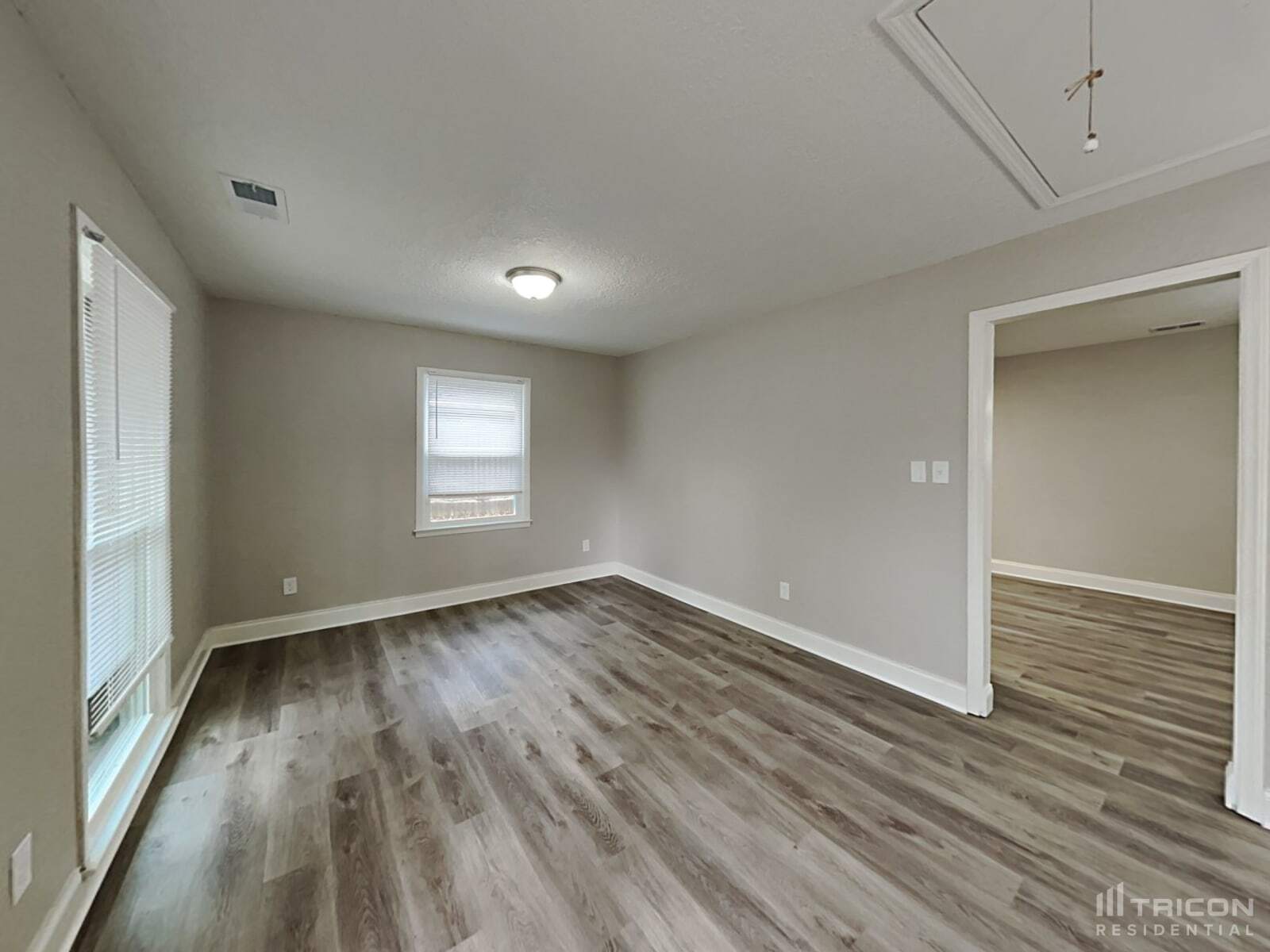 Building Photo - 15809 Fairfield Dr