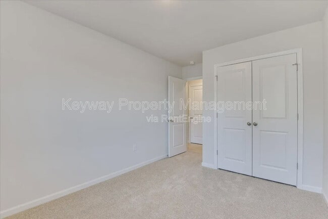 Building Photo - 930 Quaint Parish Cir