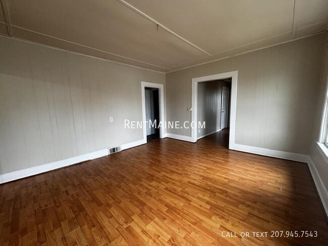 Building Photo - 2 Danielson St