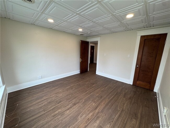 Building Photo - 2 Agassiz Cir
