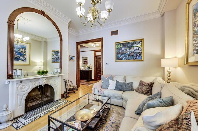 Building Photo - 2052 N Orleans St