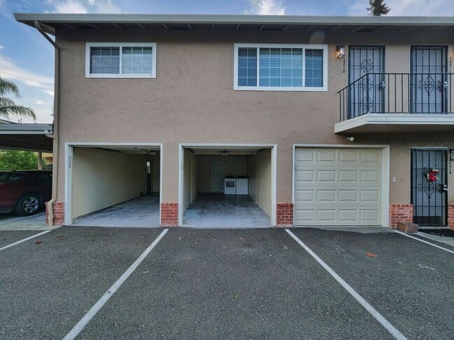 Building Photo - 16016 Marcella St