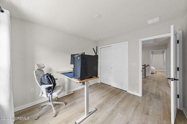 Building Photo - 1502 Arose Ln