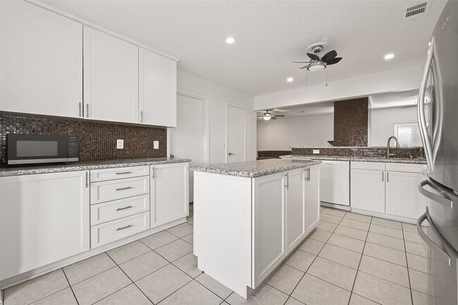 Building Photo - 1506 Apple Park Dr