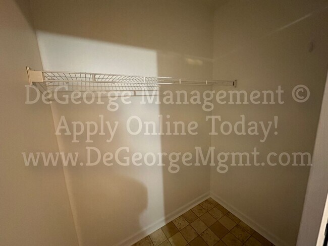 Interior Photo - Big Tree Apartments