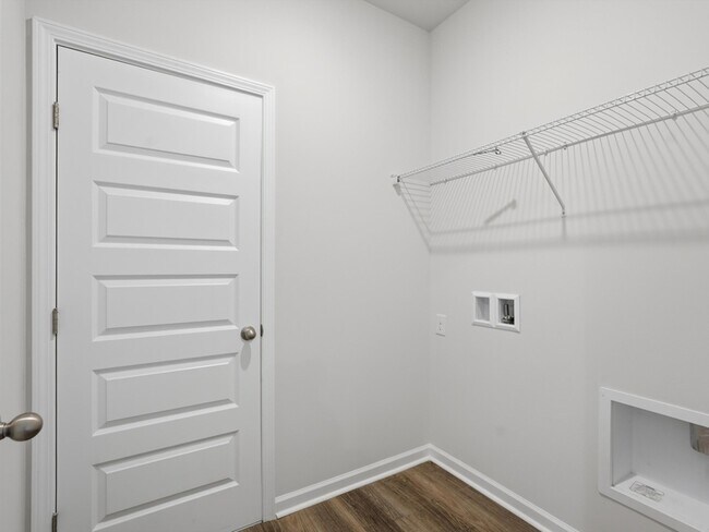 Building Photo - 6141 Feather Wy SE