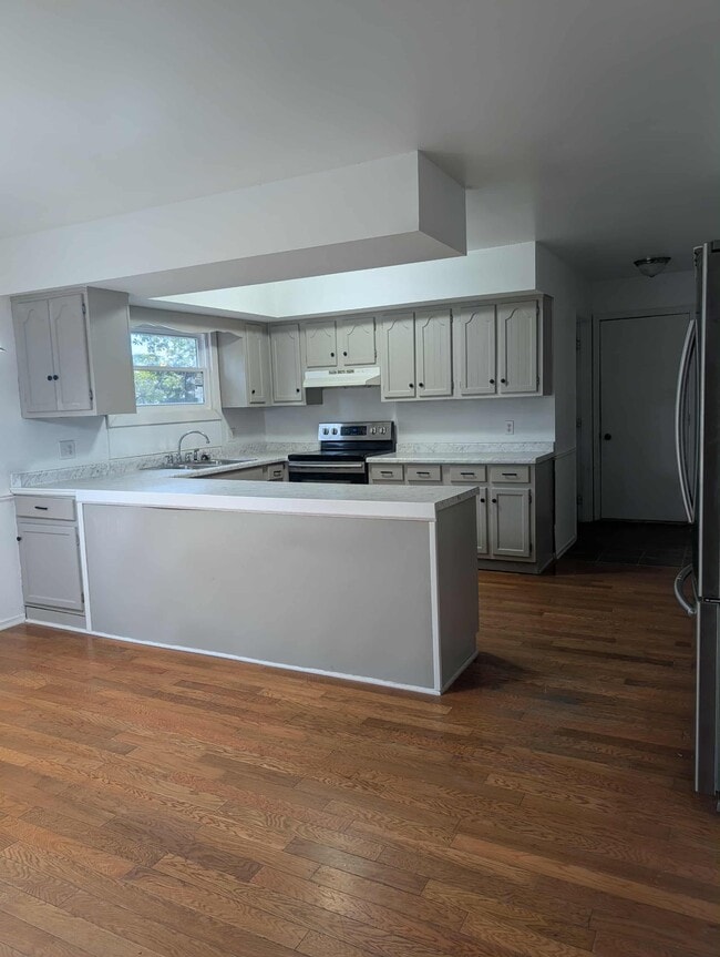 Building Photo - 1097 Esther Dr