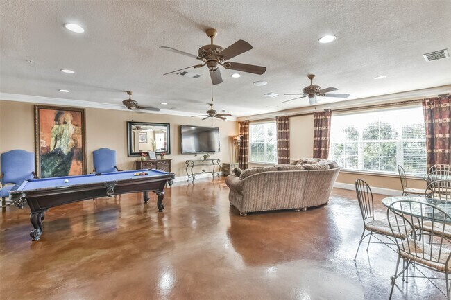 Building Photo - 1711 Old Spanish Trl