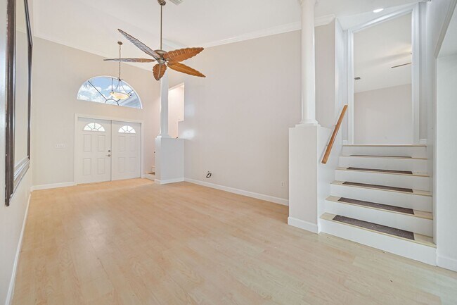 Building Photo - **Direct Gulf Access Pool Home! 4 BED/3 BA...