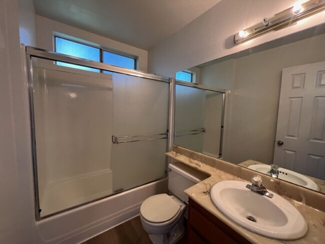 Building Photo - Must See! Two bedroom two bathroom condo i...