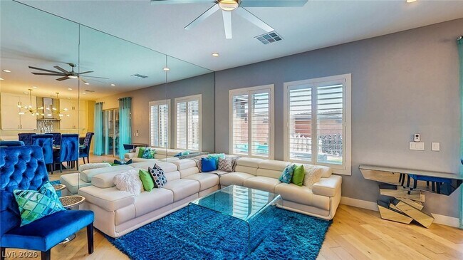 Building Photo - 6714 Desert Crimson St