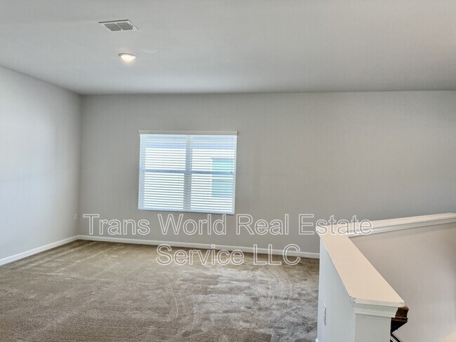 Building Photo - 2090 Ecoland Dr