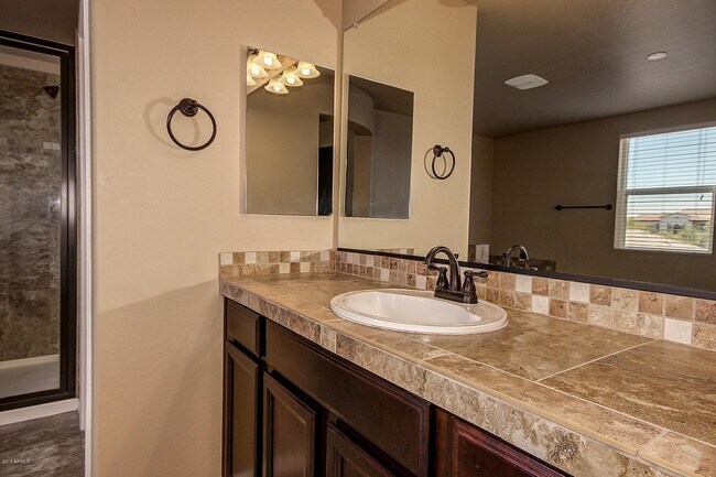 Building Photo - 2542 N Riley Rd